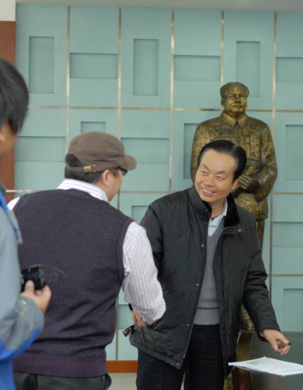 方先知厅长接见央视记者