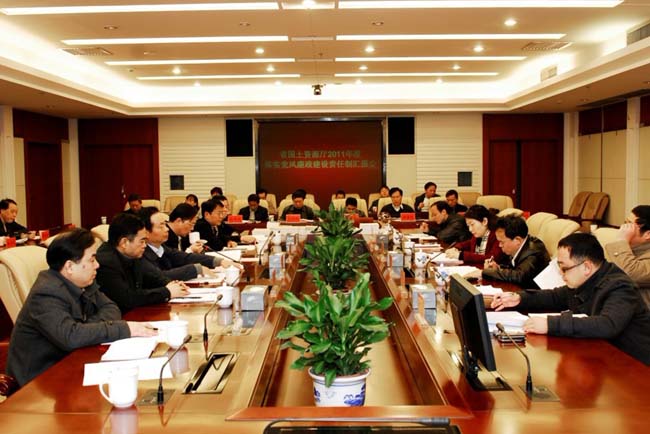考核组汇报会现场